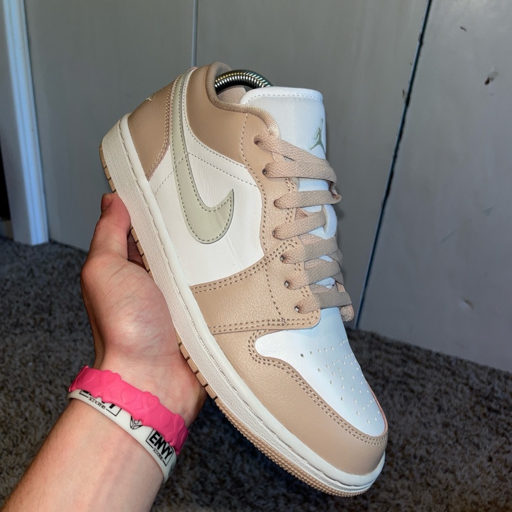 Jordan 1 Low ‘Particle Beige’